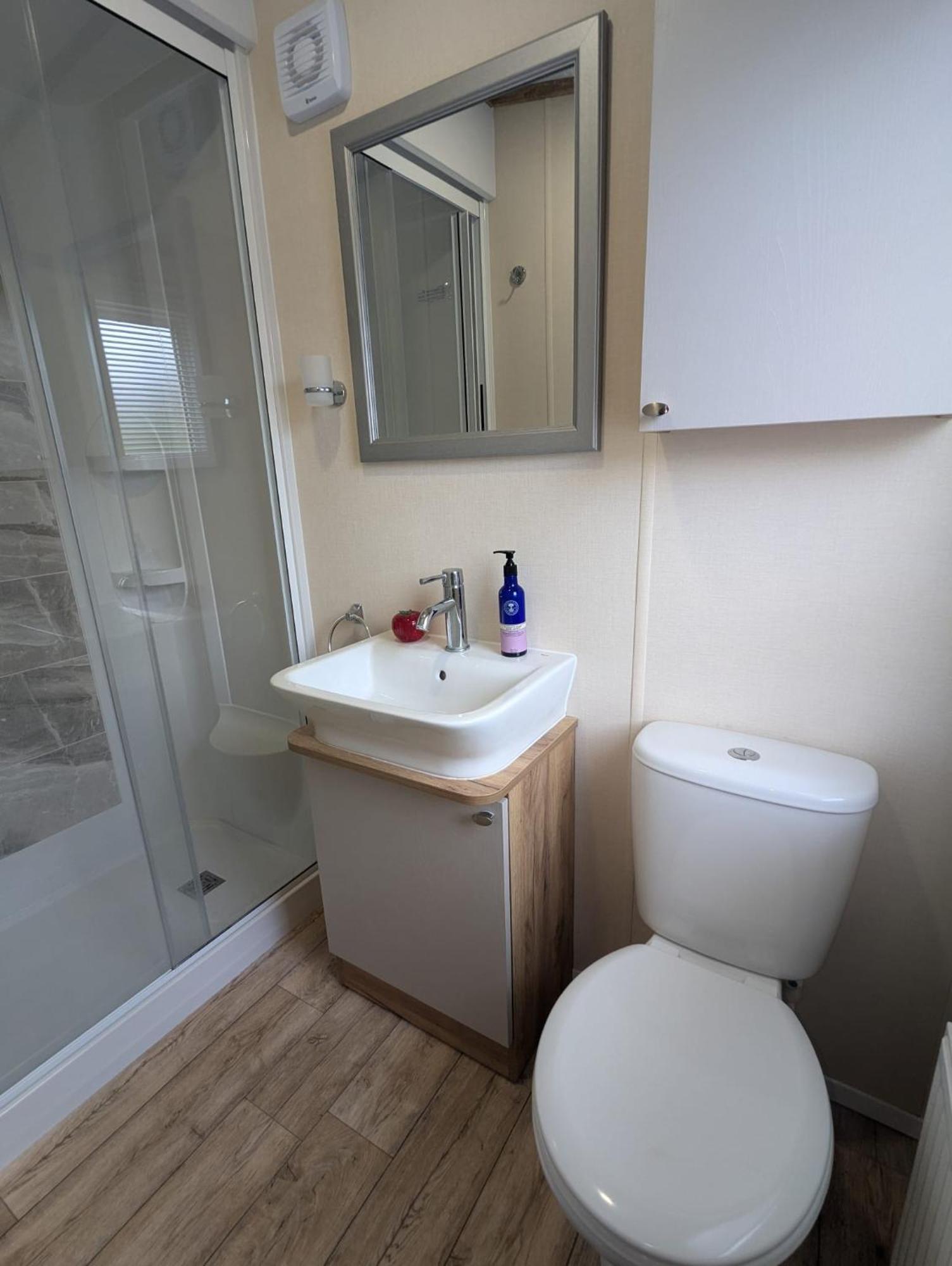 Spacious Comfortable Holiday Home With Unique Layout On 5 Star Shorefield Holiday Park Milford on Sea Exterior foto